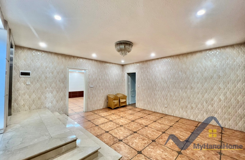 Thuê biệt thự đơn lập Vinhomes Riverside phong cách tân cổ điển 12