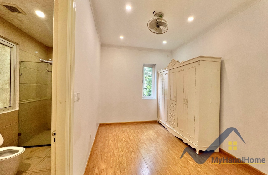 Thuê biệt thự đơn lập Vinhomes Riverside phong cách tân cổ điển 17