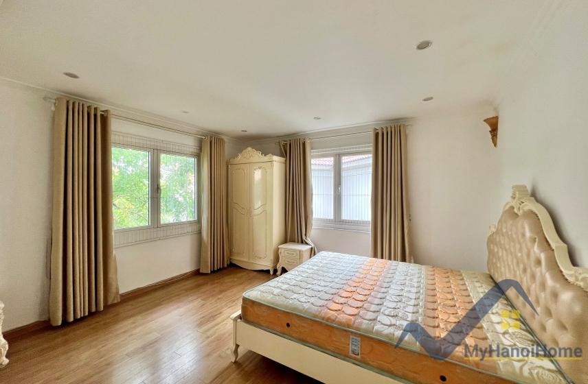 Thuê biệt thự đơn lập Vinhomes Riverside phong cách tân cổ điển 27