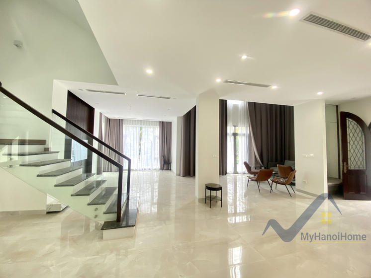 Thuê biệt thự đủ đồ tại Harmony gần trường Vinschool và Hồ 1