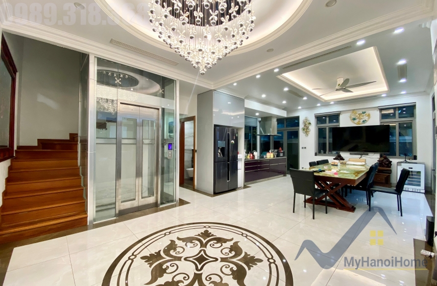 Thuê biệt thự Harmony đủ đồ, có thang máy bên Hồ 3