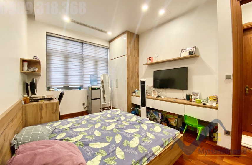 Thuê biệt thự Harmony đủ đồ, có thang máy bên Hồ 15