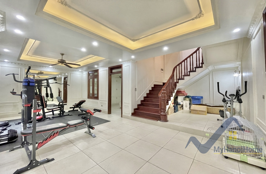 Thuê biệt thự Hoa Lan Vinhomes Riverside căn đơn lập full đồ 10