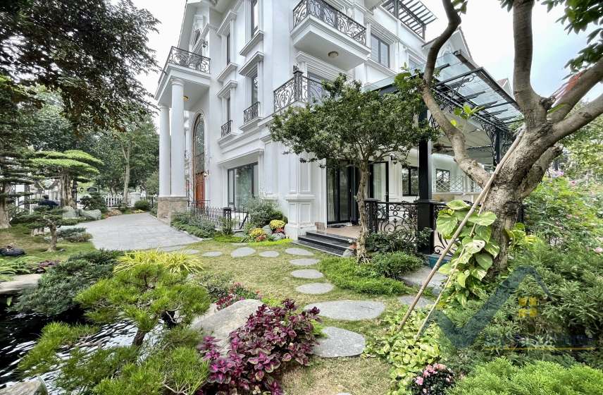 Thuê biệt thự Hoa Lan Vinhomes Riverside căn đơn lập full đồ 7