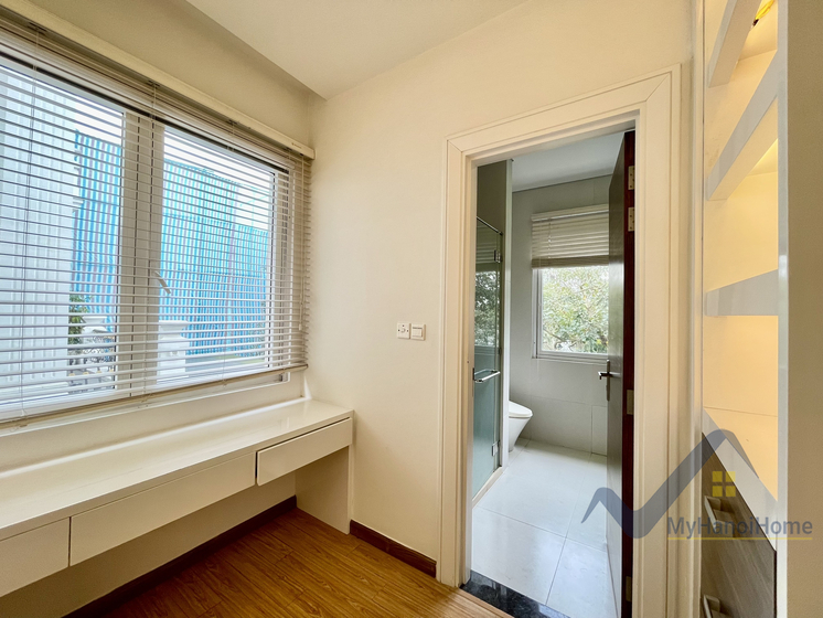 Thuê biệt thự Hoa Sữa Vinhome Riverside trang bị full đồ 10