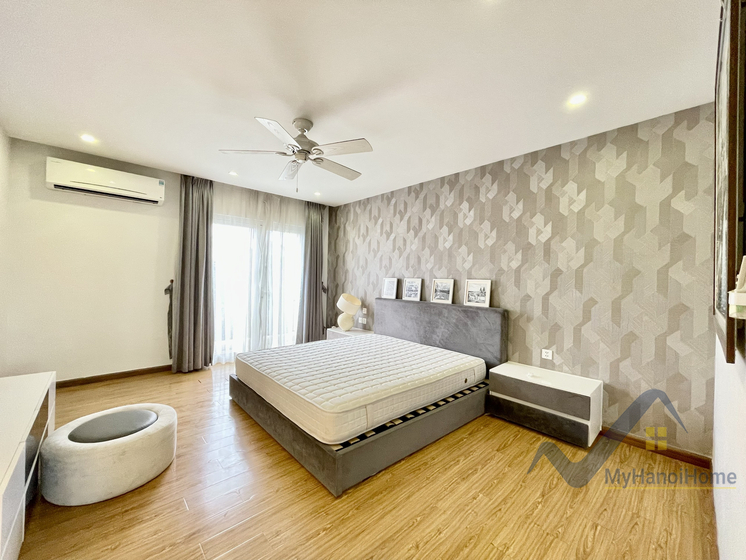 Thuê biệt thự Hoa Sữa Vinhome Riverside trang bị full đồ 6