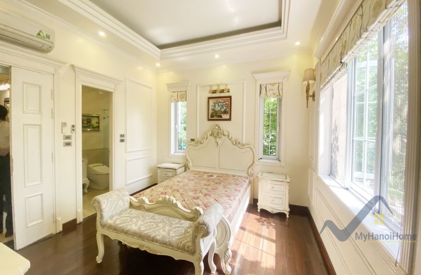 Thuê biệt thự Hoa Sữa Vinhomes Riverside full đồ, tầng hầm 8