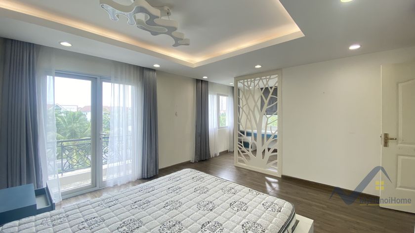 Thuê biệt thự song lập đầy đủ đồ Vinhomes Riverside, 4PN có sông 17
