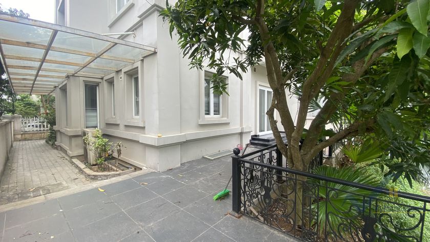 Thuê biệt thự song lập đầy đủ đồ Vinhomes Riverside, 4PN có sông 24