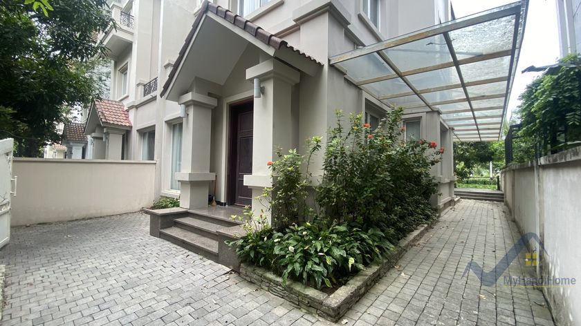 Thuê biệt thự song lập đầy đủ đồ Vinhomes Riverside, 4PN có sông 25