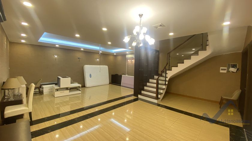 Thuê biệt thự song lập Vinhome Riverside đã hoàn thiện nội thất 17