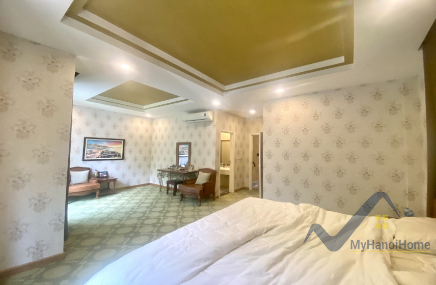 Thuê biệt thự song lập Vinhomes Riverside đầy đủ nội thất, gần BIS 13