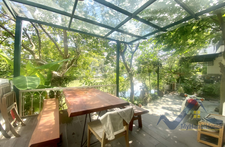 Thuê biệt thự song lập Vinhomes Riverside đầy đủ nội thất, gần BIS 9