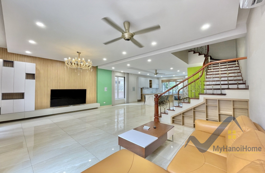 Thuê biệt thự song lập Vinhomes Riverside đủ đồ có sông, 4PN 1