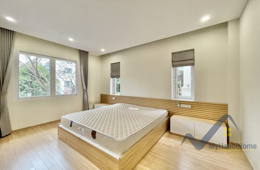 Thuê biệt thự song lập Vinhomes Riverside đủ đồ có sông, 4PN 10