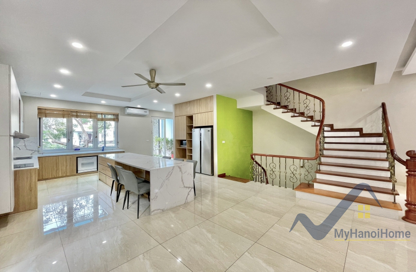 Thuê biệt thự song lập Vinhomes Riverside đủ đồ có sông, 4PN 3