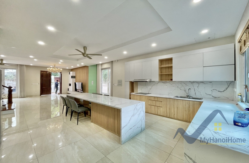 Thuê biệt thự song lập Vinhomes Riverside đủ đồ có sông, 4PN 4