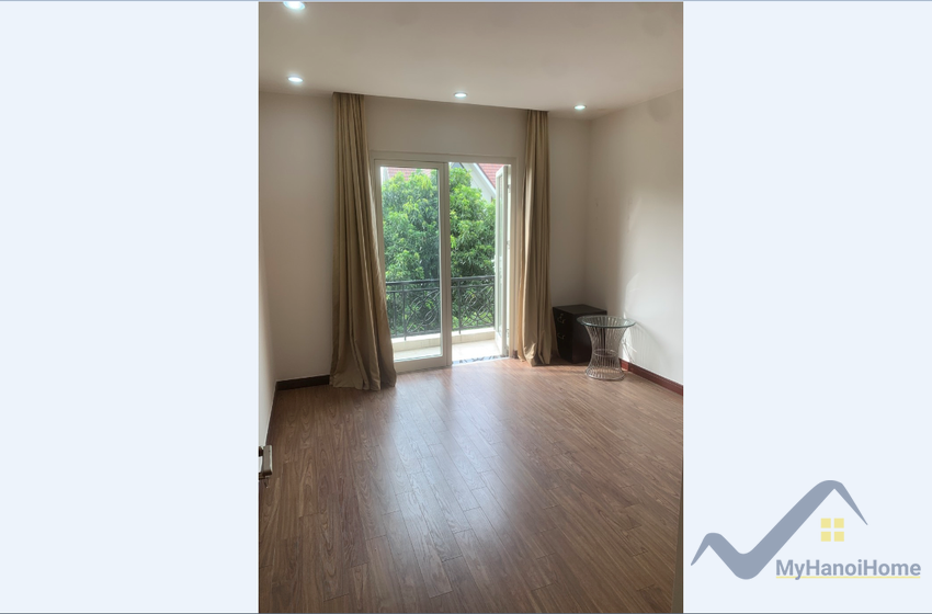 Thuê biệt thự song lập Vinhomes Riverside đủ đồ gần Almaz 19