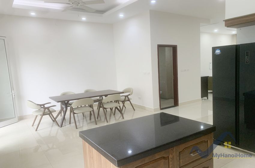 Thuê biệt thự song lập Vinhomes Riverside đủ đồ gần Almaz 4