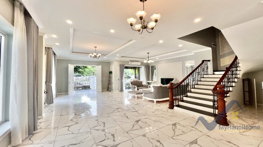 Thuê biệt thự song lập Vinhomes Riverside Hanoi, full nội thất, 4pn 2