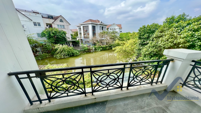 Thuê biệt thự song lập Vinhomes Riverside Hanoi, full nội thất, 4pn 12