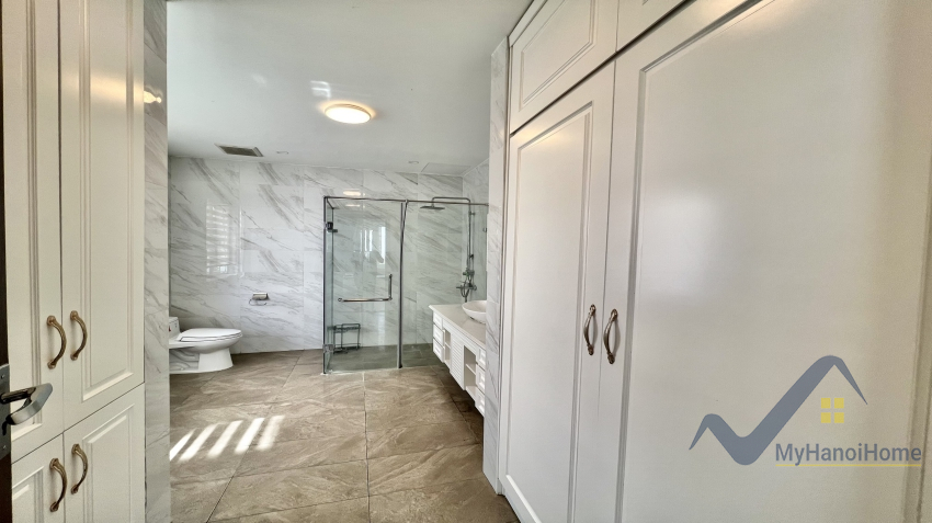 Thuê biệt thự song lập Vinhomes Riverside Hanoi, full nội thất, 4pn 13