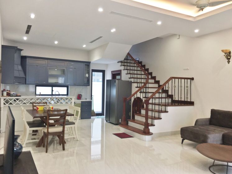 Thuê biệt thự Tulip Harmony gần Hồ và trường Vinschool, full nội thất 1