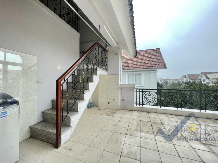 Thuê biệt thự Vinhomes Riverside, full đồ căn đơn lập 17