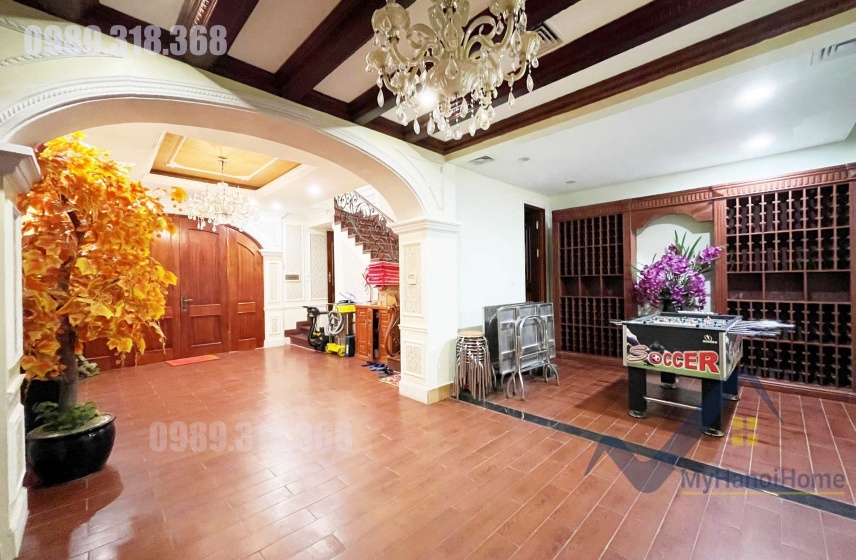 Thuê biệt thự Vinhomes Riverside full nội thất, phòng xông hơi 10