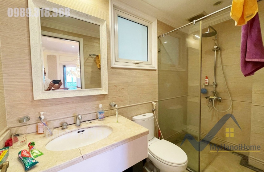 Thuê biệt thự Vinhomes Riverside full nội thất, phòng xông hơi 20
