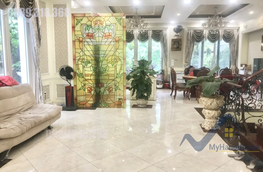 Thuê biệt thự Vinhomes Riverside full nội thất, phòng xông hơi 4