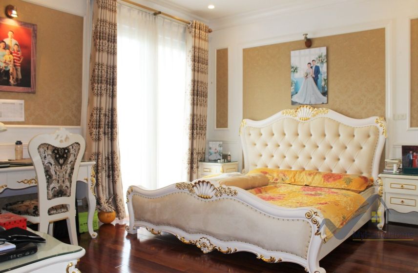 Thuê biệt thự Vinhomes Riverside full nội thất Tân Cổ Điển 14