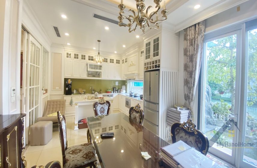 Thuê biệt thự Vinhomes Riverside full nội thất Tân Cổ Điển 5