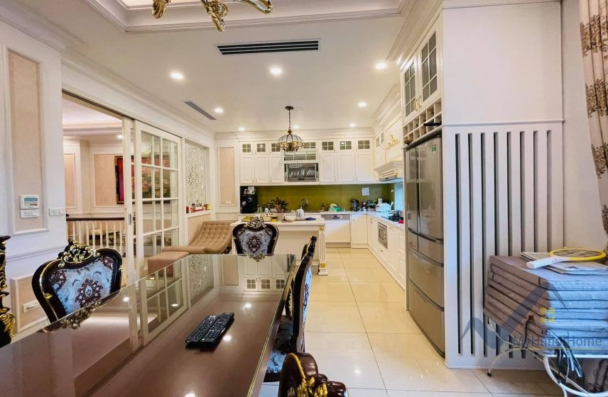 Thuê biệt thự Vinhomes Riverside full nội thất Tân Cổ Điển 6