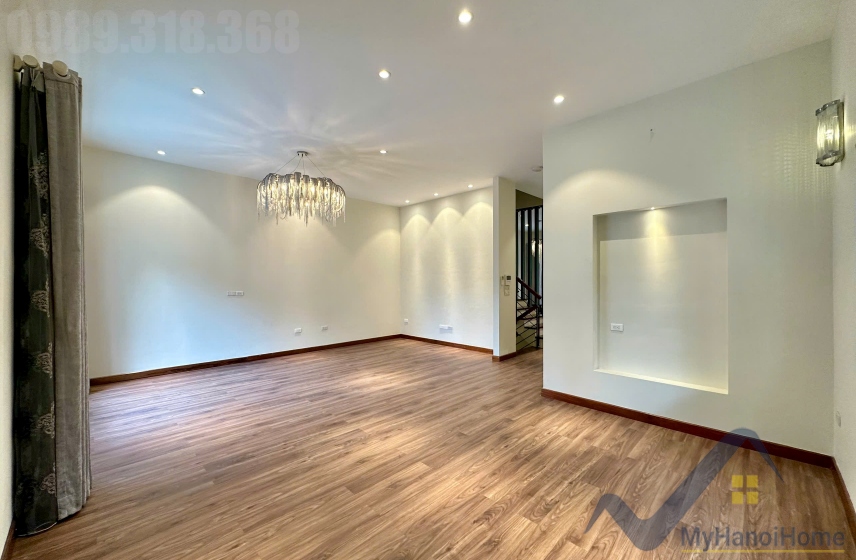 Thuê biệt thự Vinhomes Riverside Hoa Sữa, 200m2 full nội thất 1