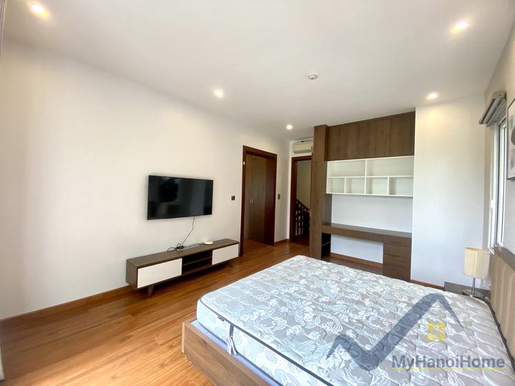Thuê biệt thự Vinhomes Riverside song lập, có phòng Karaoke 10