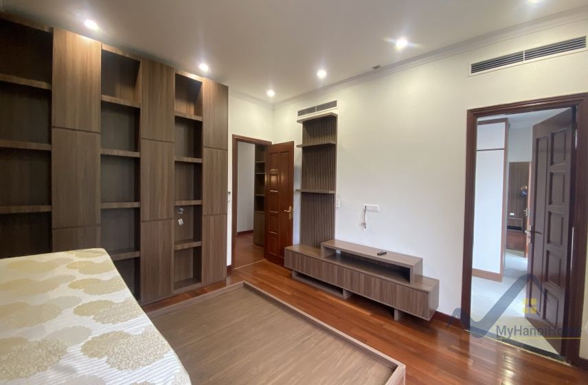 Thuê biệt thự Vinhomes Riverside song lập hoàn thiện full 13