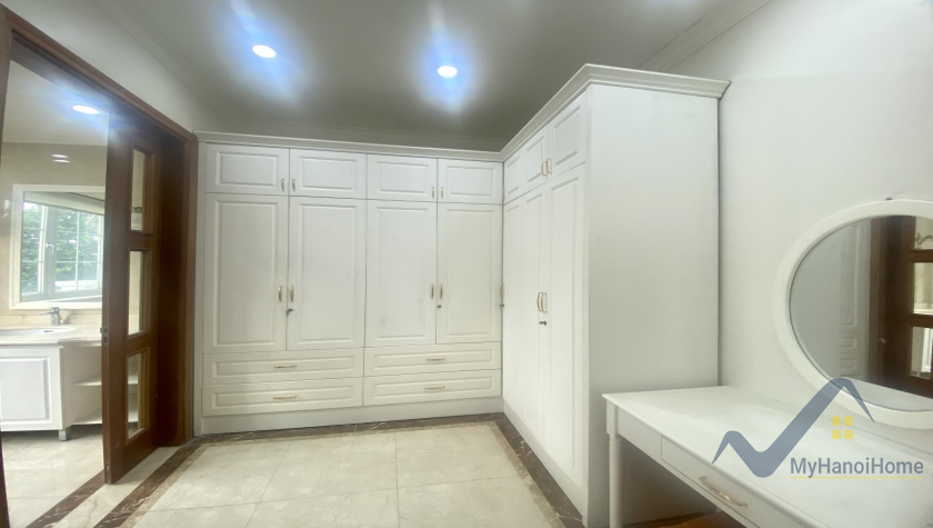 Thuê biệt thự Vinhomes Riverside song lập mới hoàn thiện 13