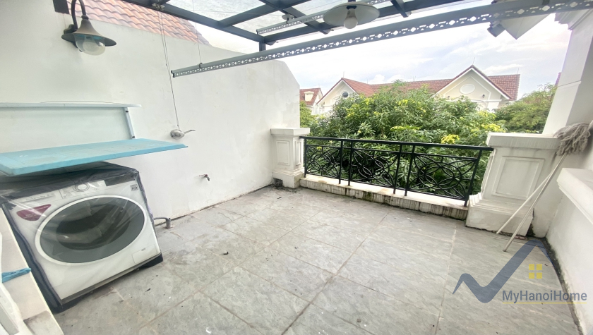 Thuê biệt thự Vinhomes Riverside song lập mới hoàn thiện 24