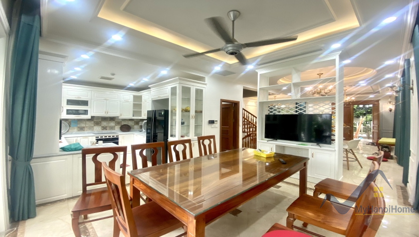 Thuê biệt thự Vinhomes Riverside song lập mới hoàn thiện 5