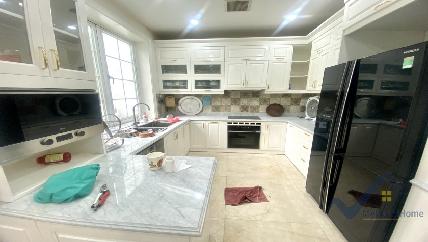 Thuê biệt thự Vinhomes Riverside song lập mới hoàn thiện 6