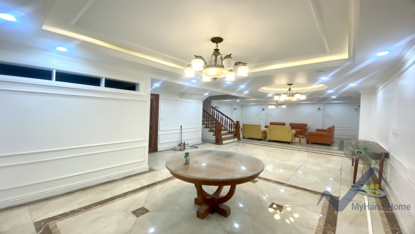 Thuê biệt thự Vinhomes Riverside song lập mới hoàn thiện 9
