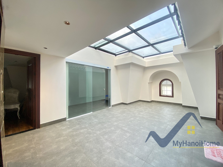 Thuê đơn lập Vinhomes Harmony Nguyệt Quế, full nội thất, có thang máy 18
