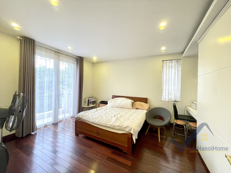Thuê liền kề Vinhomes Riverside trang bị full nội thất hiện đại 12
