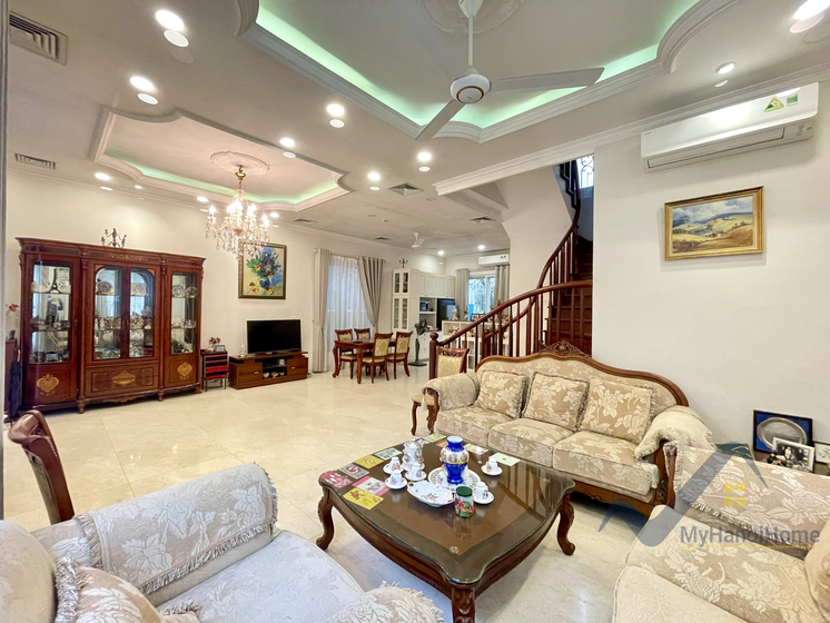 Thuê liền kề Vinhomes Riverside trang bị full nội thất hiện đại 2