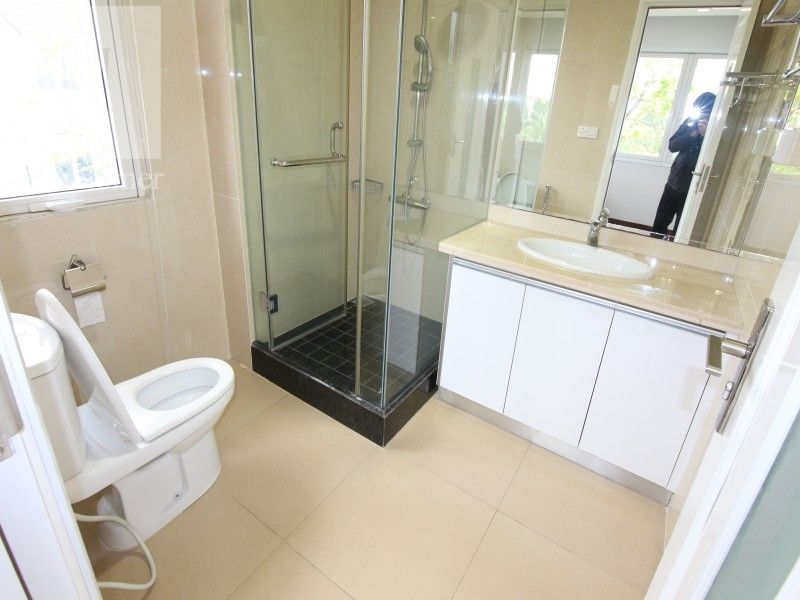 Thuê nhà biệt thự Hoa Sữa Vinhomes Riverside, có sông đủ đồ gần BIS 10