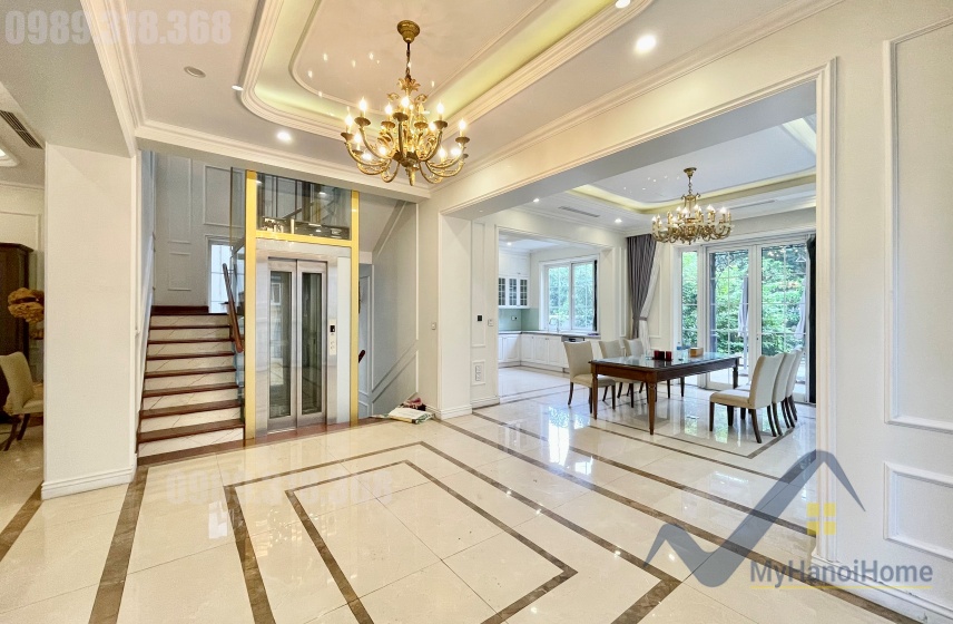 Thuê nhà tại Vinhome Riverside đường Hoa Phượng có thang máy 3