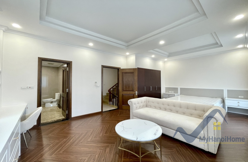 Thuê nhà Vinhomes Riverside căn song lập khu Hoa Sữa 10