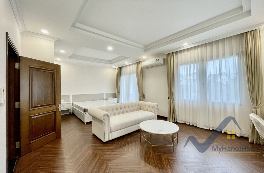 Thuê nhà Vinhomes Riverside căn song lập khu Hoa Sữa 11