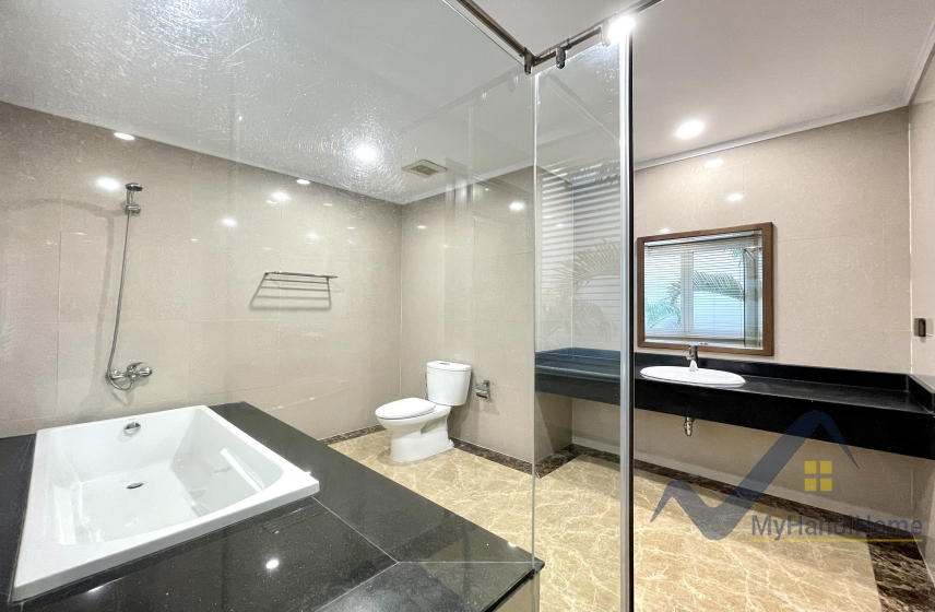 Thuê nhà Vinhomes Riverside căn song lập khu Hoa Sữa 12